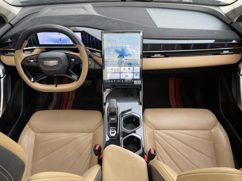 濟寧23年吉利博越5