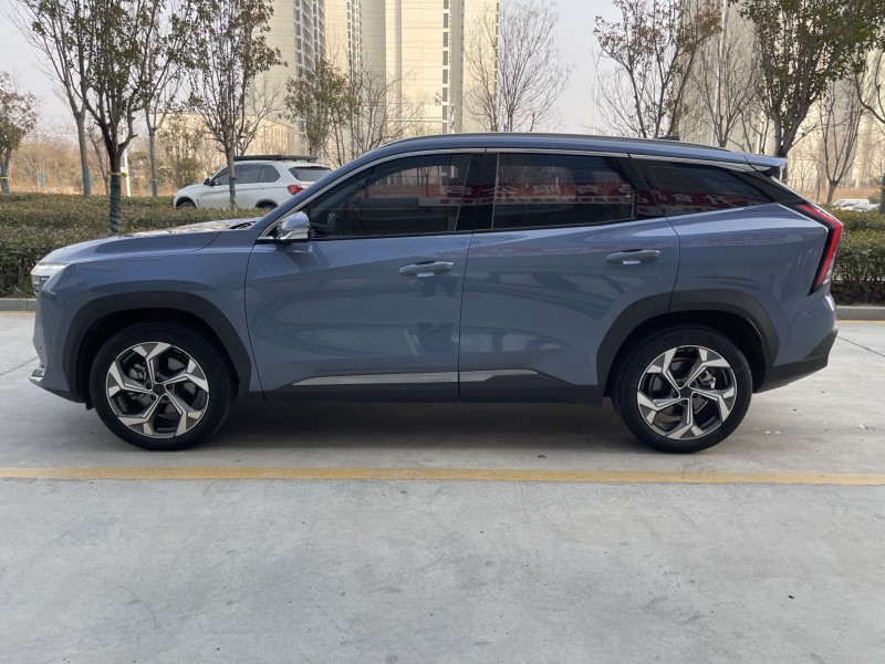 濟寧23年吉利博越7