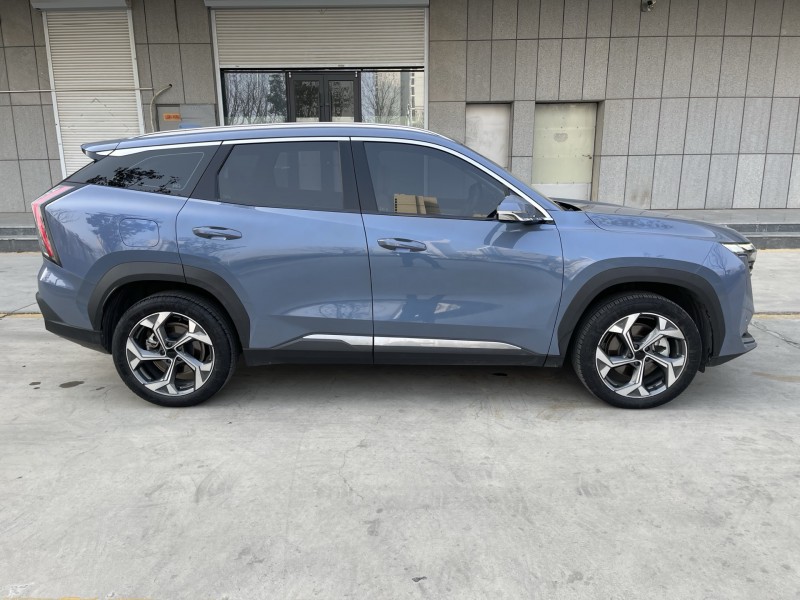 濟寧23年吉利博越8