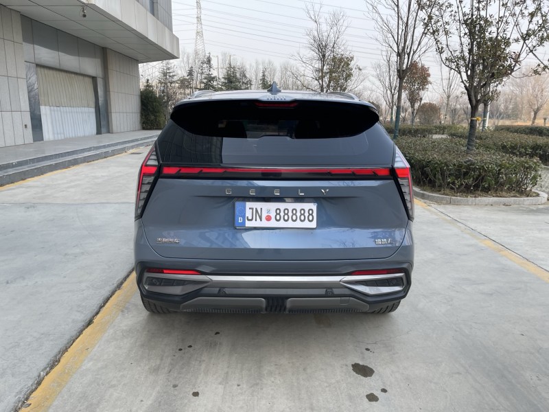 濟寧23年吉利博越9