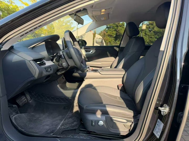 汕头25年红旗E-QM54