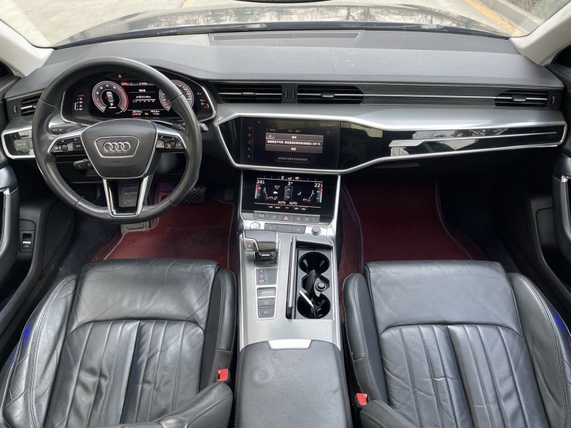 济宁19年奥迪A6L5