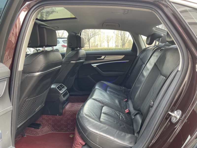 济宁19年奥迪A6L6