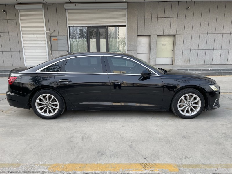 济宁19年奥迪A6L7