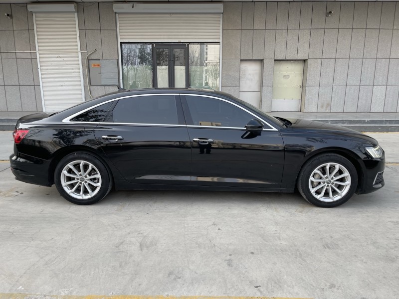 济宁21年奥迪A6L7