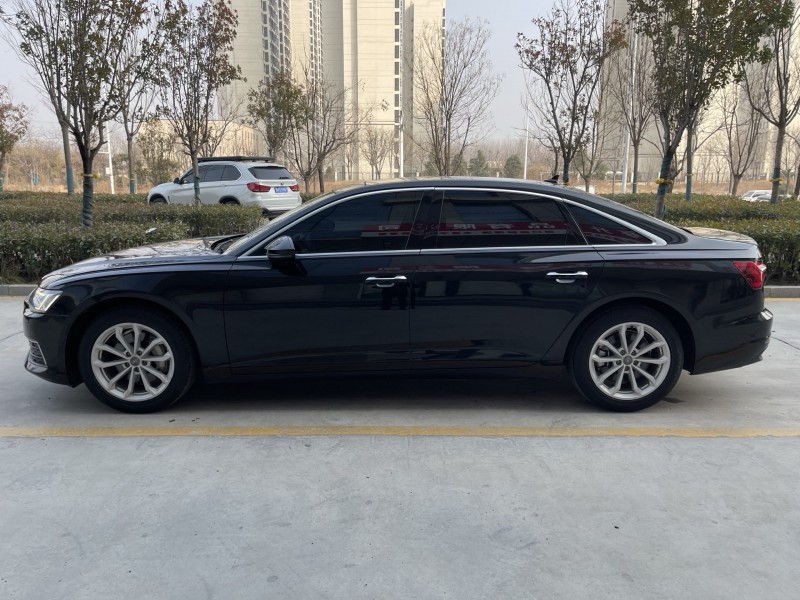 济宁21年奥迪A6L8
