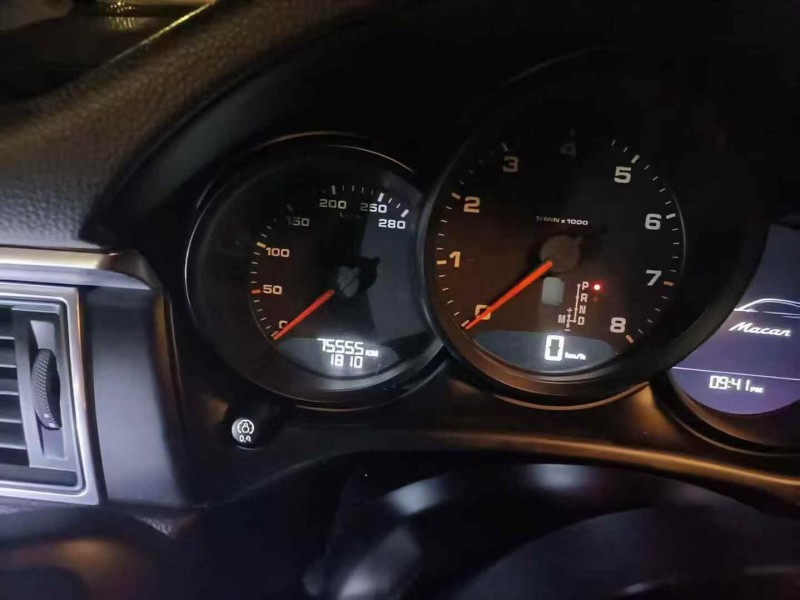 广州16年保时捷Macan2