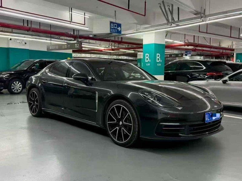 广州18年保时捷帕拉梅拉2