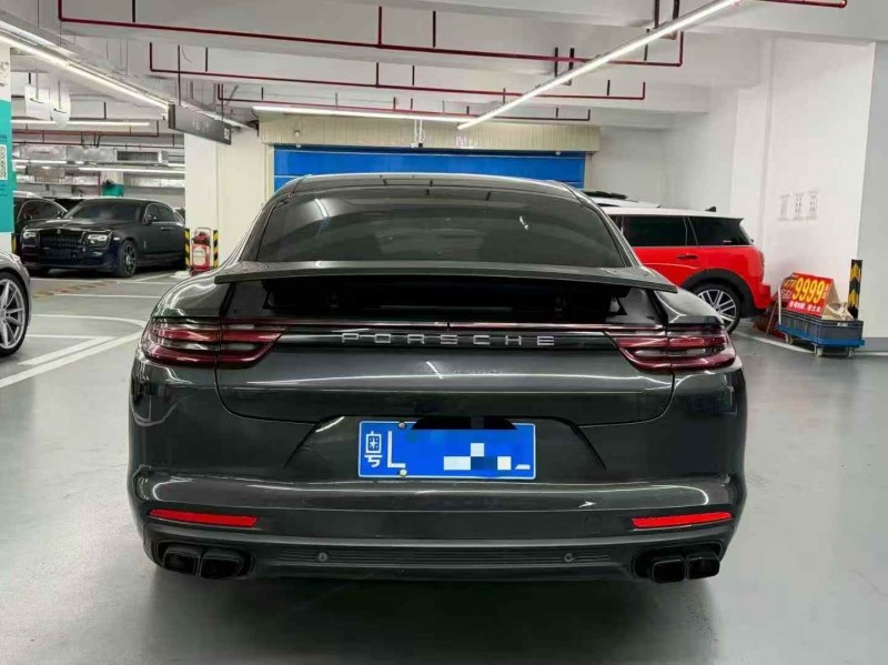 广州18年保时捷帕拉梅拉9