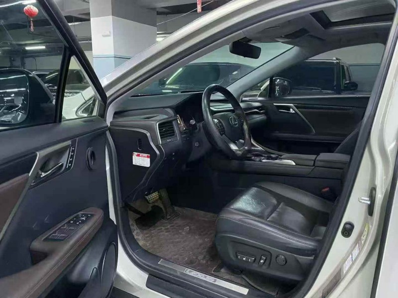 广州18年雷克萨斯RX4