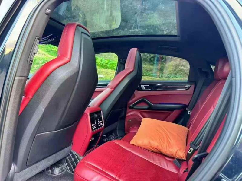 廈門19年保時捷卡宴5