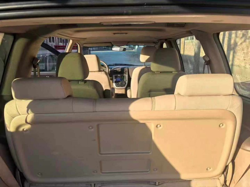 保定16年别克GL84