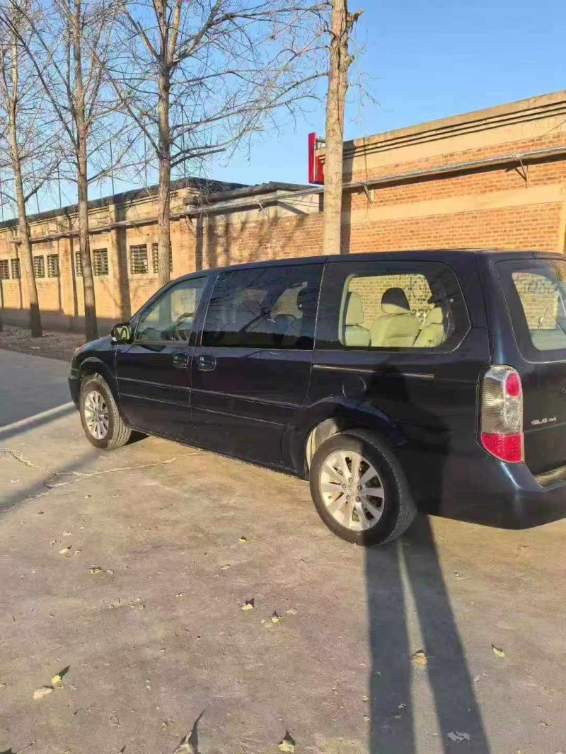 保定16年别克GL88