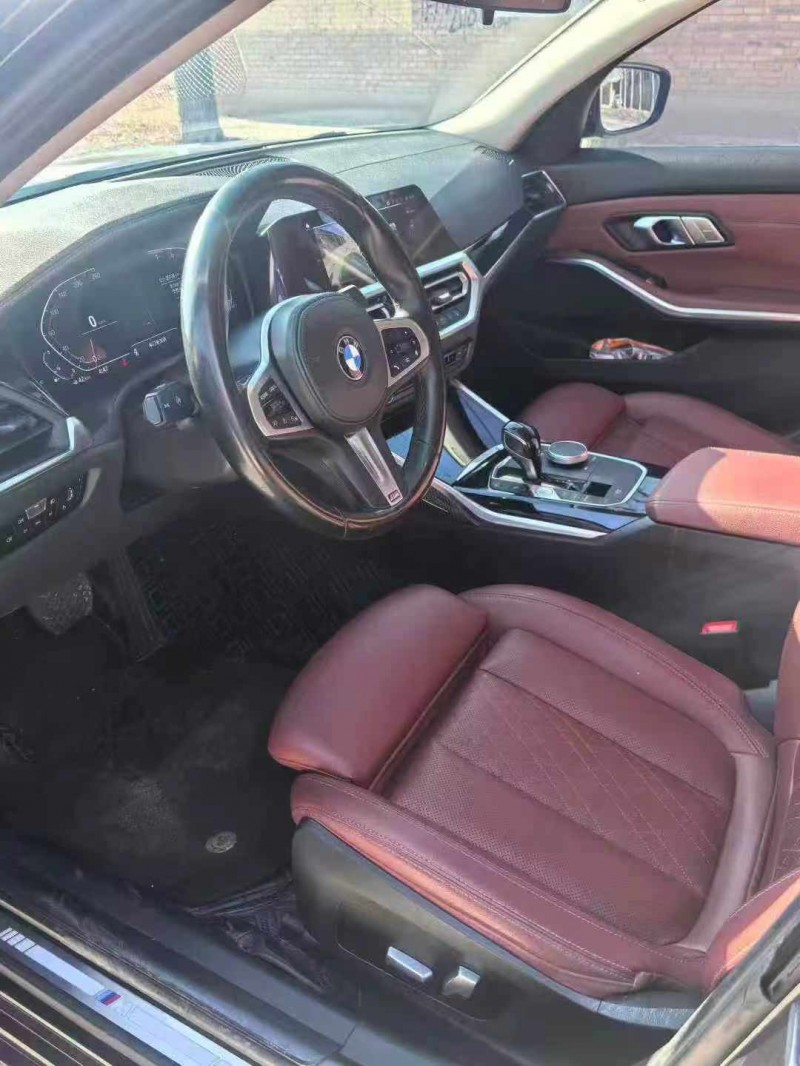 保定22年宝马3系6