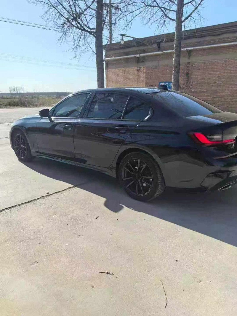 保定22年宝马3系8