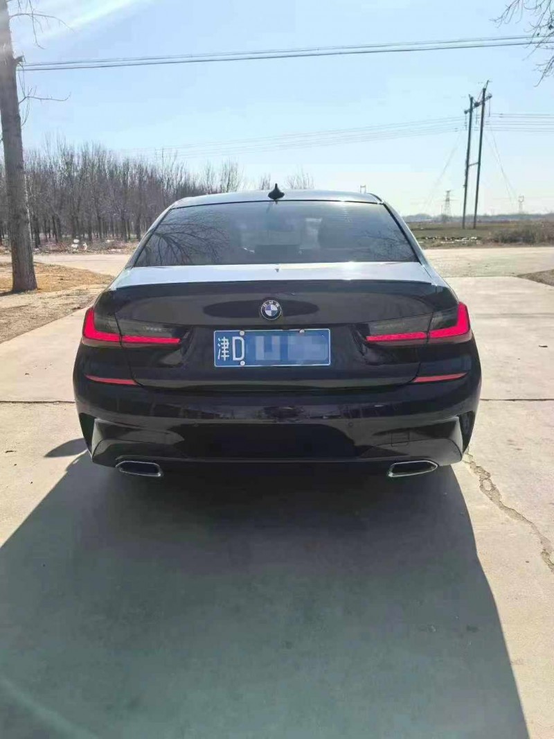 保定22年宝马3系9