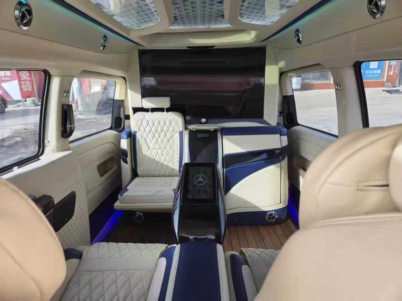 保定18年奔驰威霆6