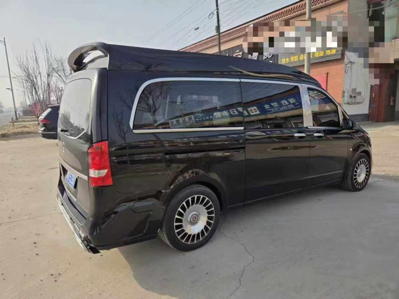 保定18年奔驰威霆7