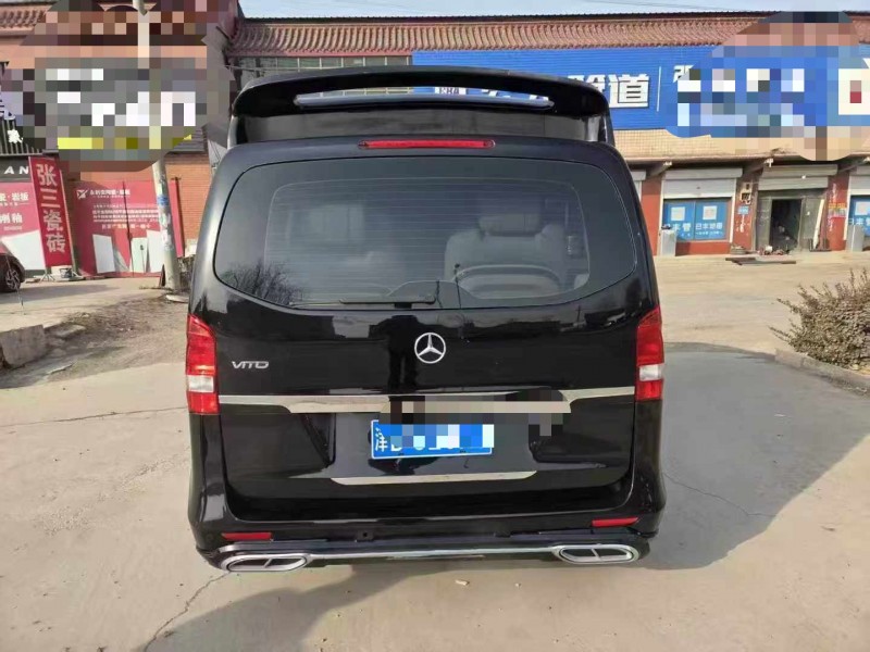 保定18年奔驰威霆9