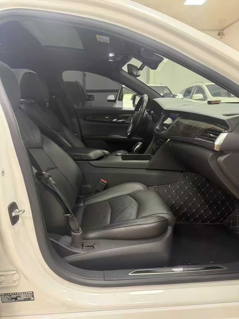 廊坊20年凯迪拉克CT67