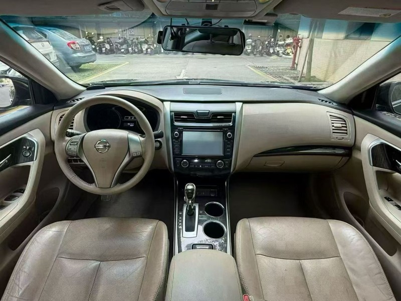 佛山15年日产天籁8