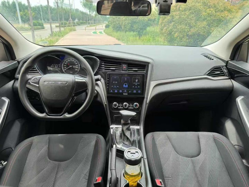 枣庄19年启辰D606