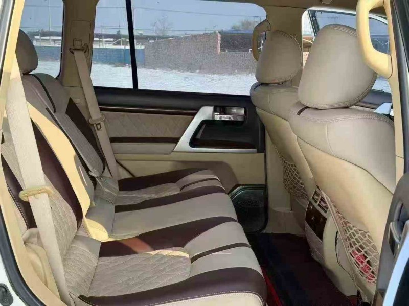 赤峰16年丰田兰德酷路泽6