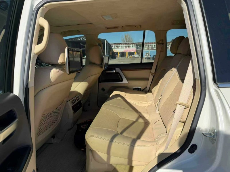 南阳16年丰田兰德酷路泽3