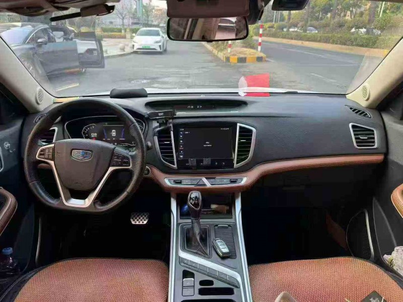 湛江18年吉利帝豪6