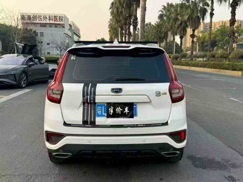 湛江18年吉利帝豪9