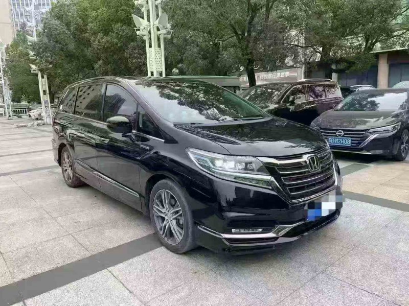 淮安21年本田艾力绅2