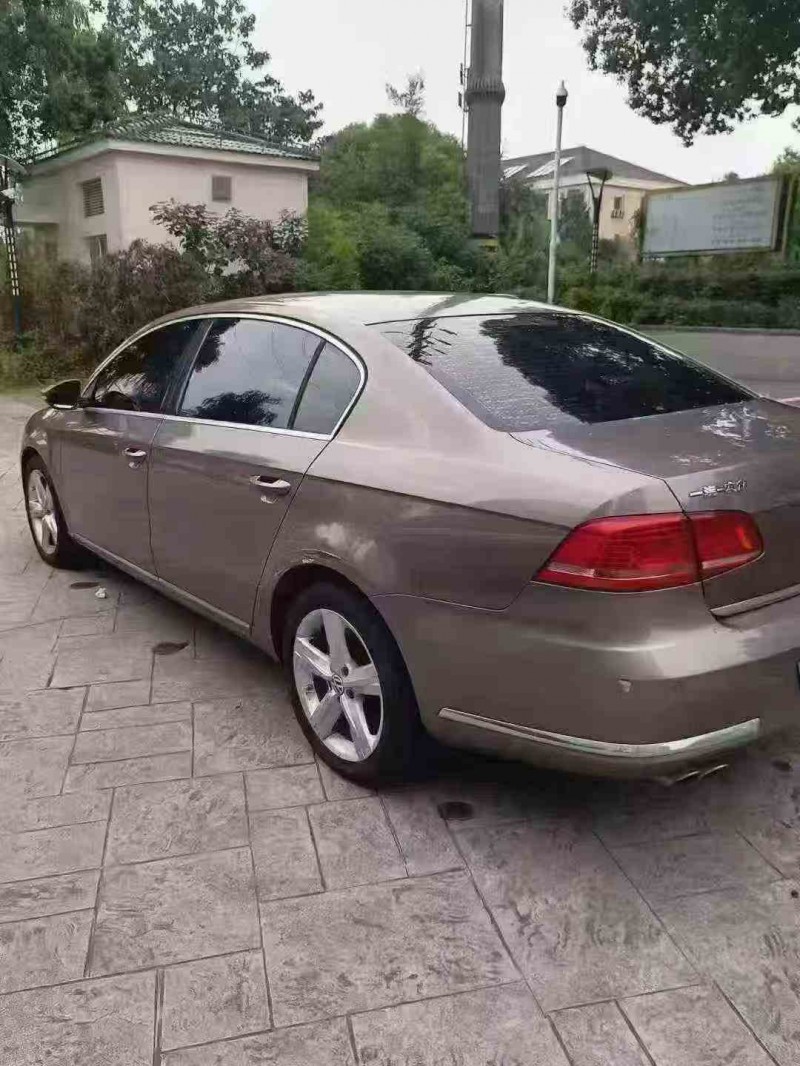 南京16年大众迈腾8