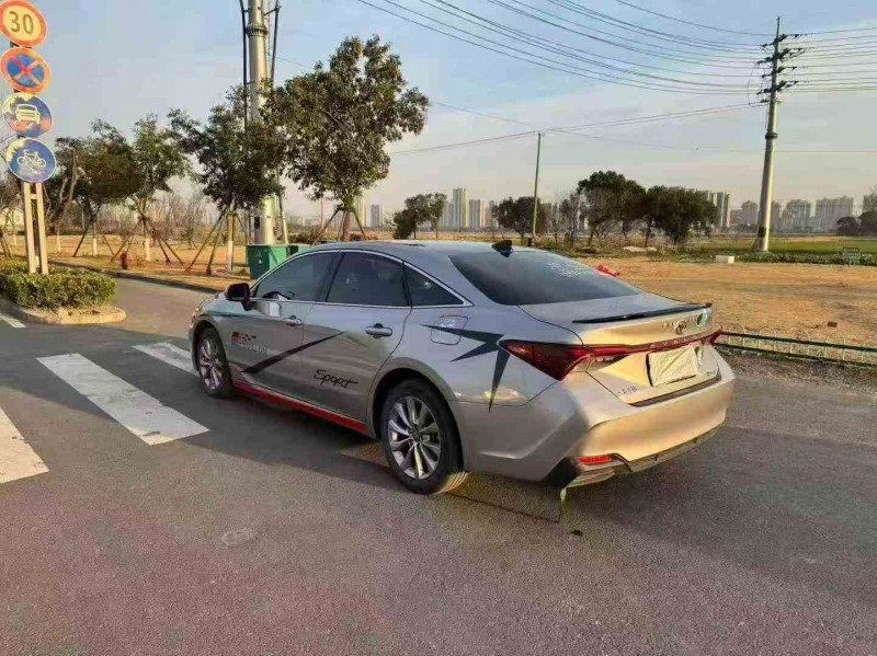 淮安25年丰田亚洲龙7