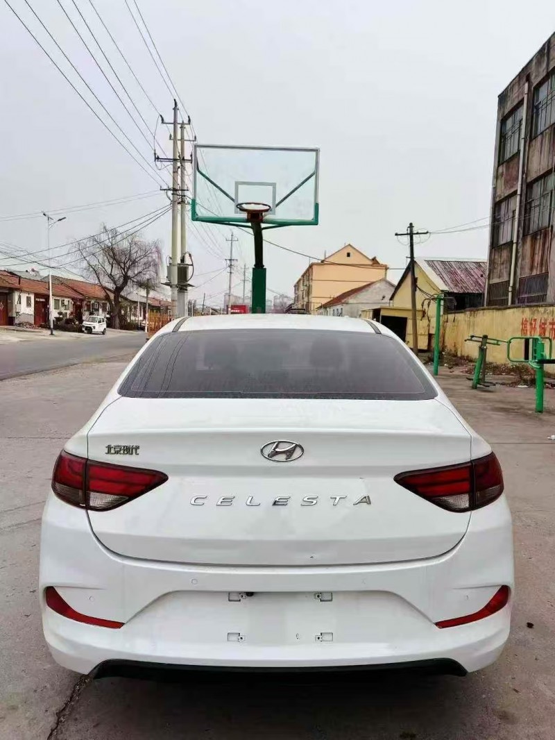 潍坊21年现代悦动9