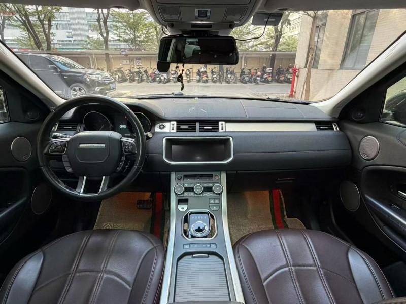 佛山17年路虎极光8