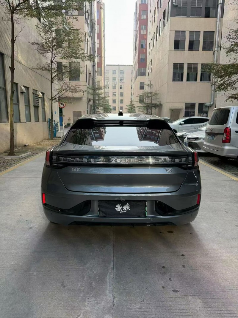 佛山22年极氪汽车0014
