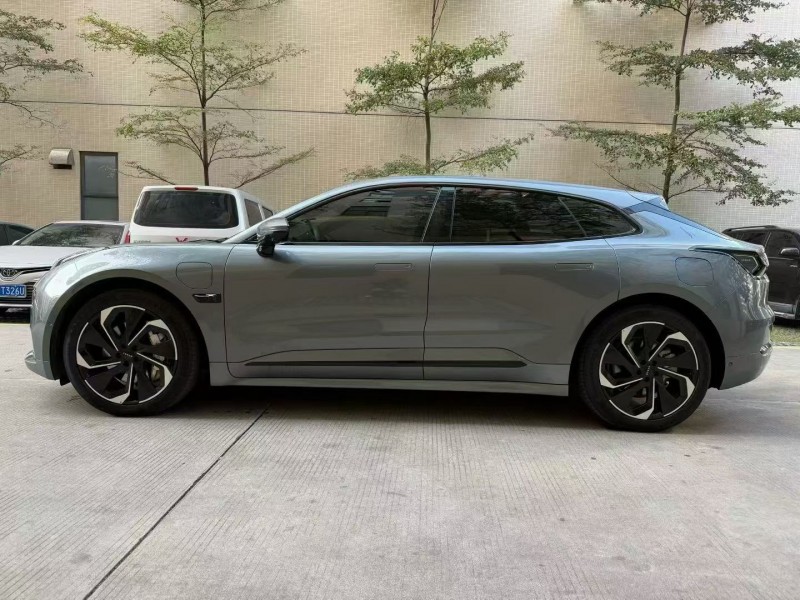 佛山22年极氪汽车0015