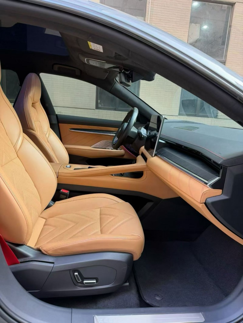 佛山22年极氪汽车0017