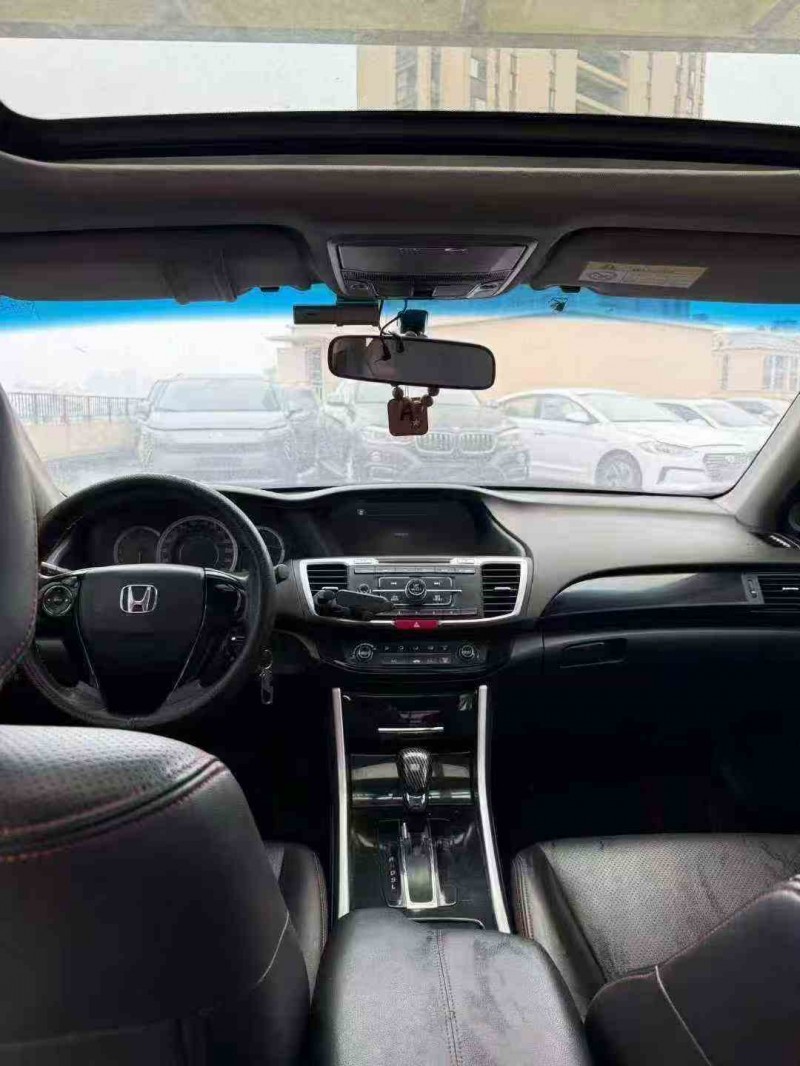 徐州17年本田雅阁5