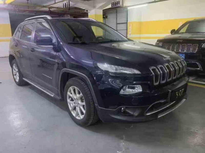 荆州18年Jeep自由光2