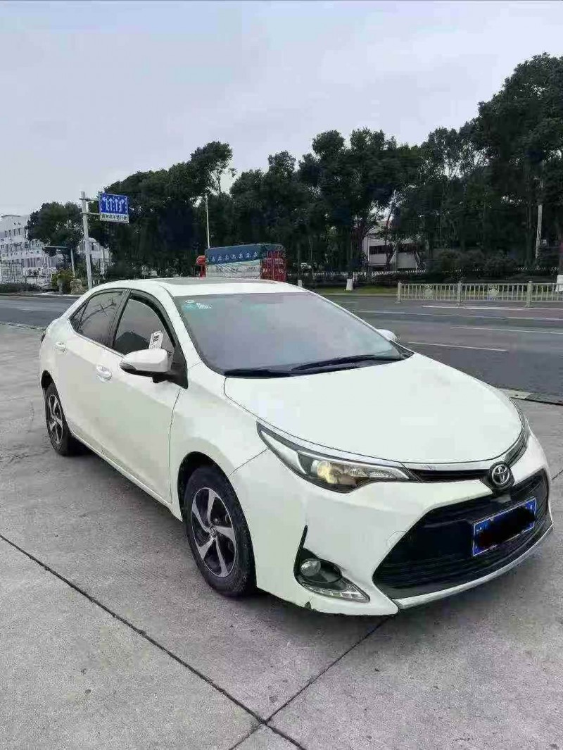 焦作19年丰田雷凌3