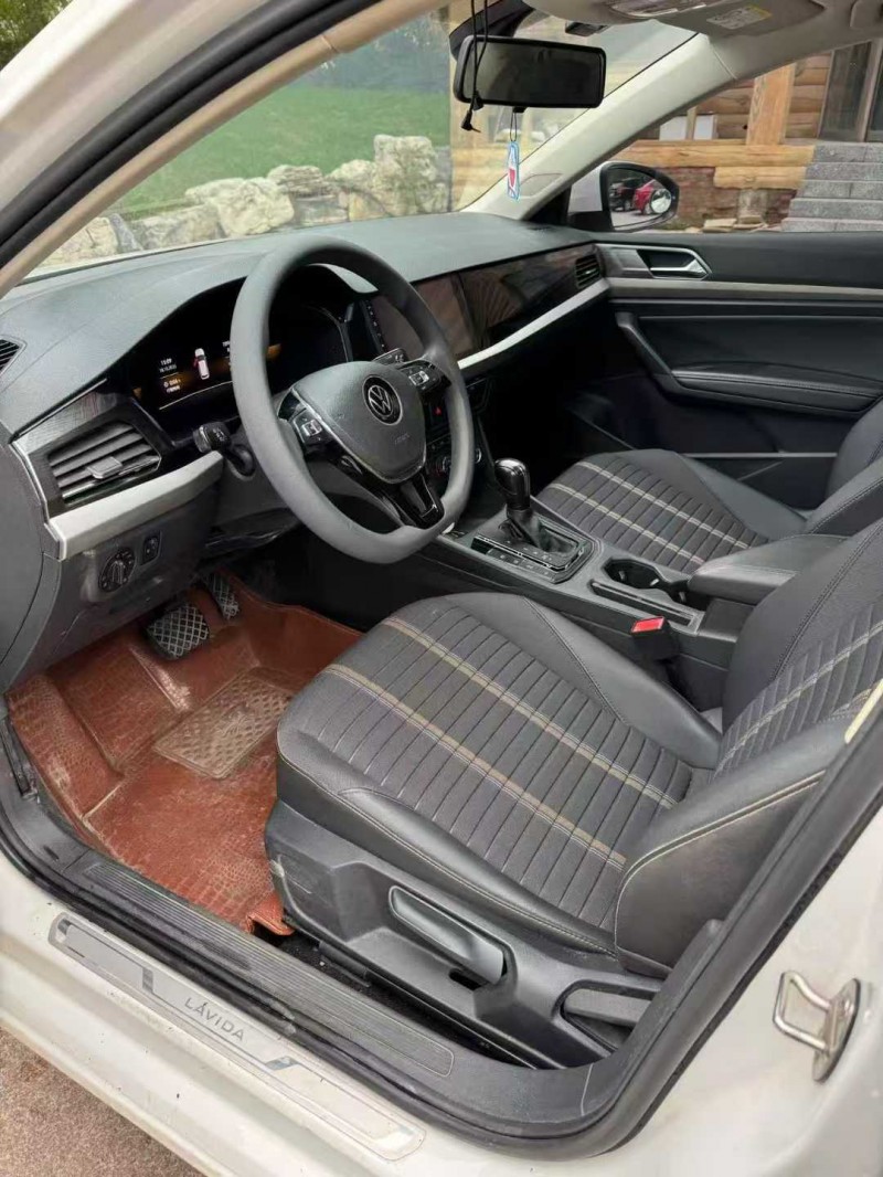 邢台21年大众朗逸3