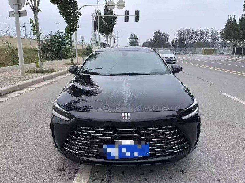 郑州25年别克君威1