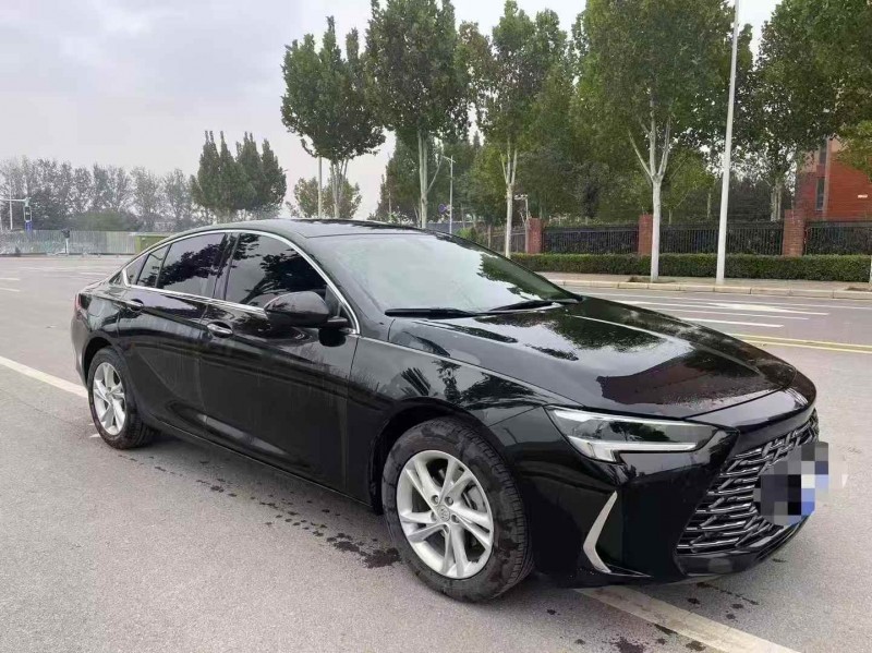 郑州25年别克君威2