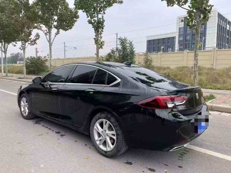 郑州25年别克君威4