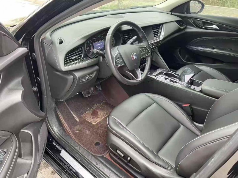 郑州25年别克君威9