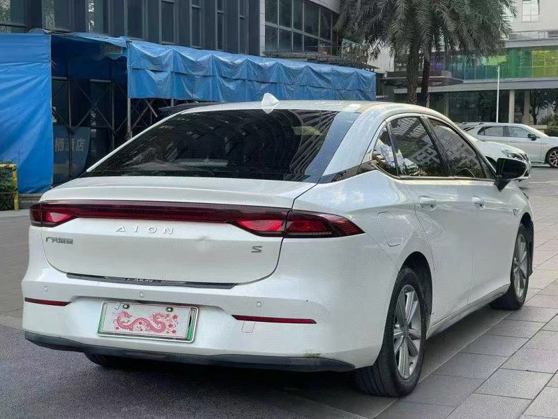 佛山22年传祺埃安S8