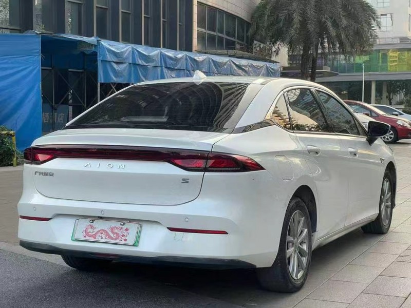 佛山23年传祺埃安S7