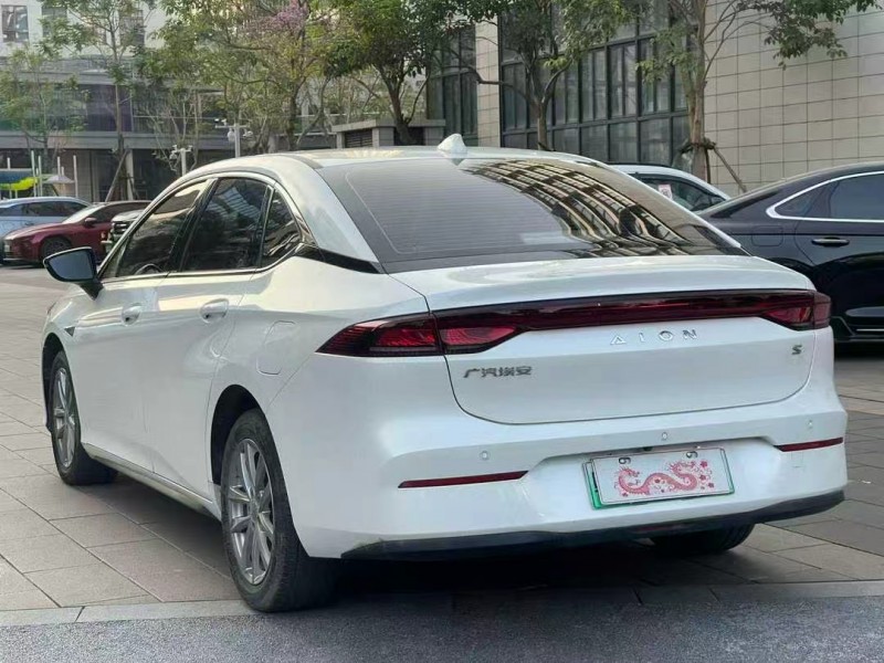 佛山23年传祺埃安S8