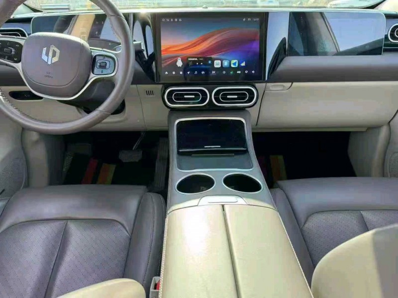 潍坊24年零跑汽车C115